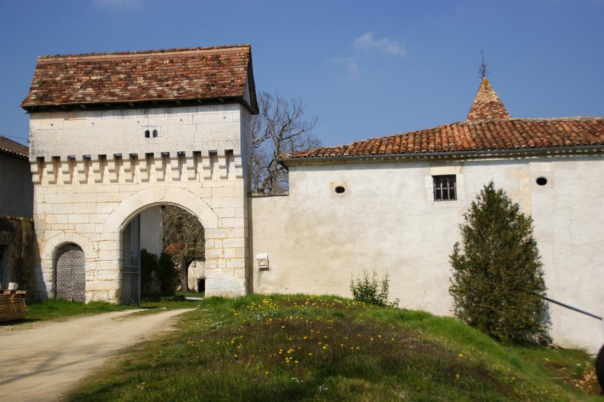 Chateau De La Combe Puyrenier Exteriör bild
